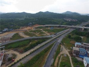 百色市南北过境线公路（百色市南环线）终点衔接南百高速的互通